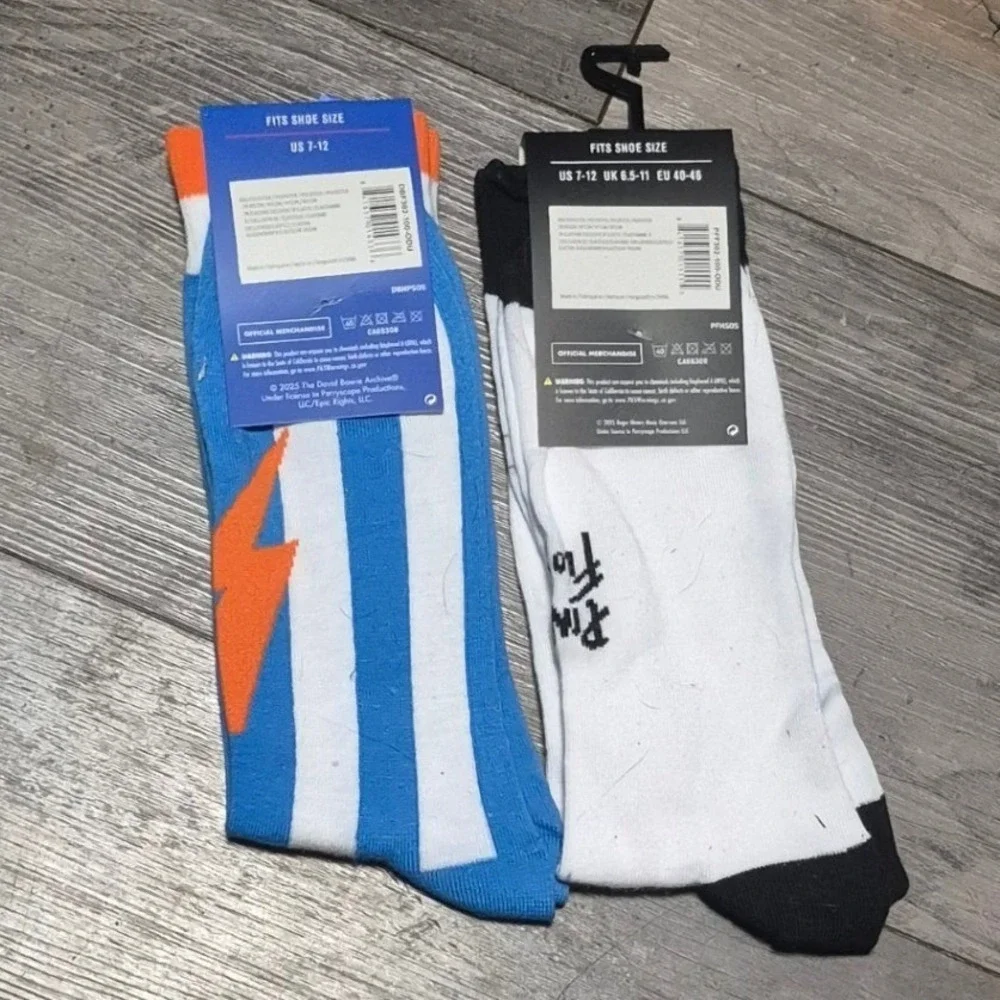 David Bowie Pink Floyd The Wall Crew Socks Set 2 Pairs Mens One Size NWT